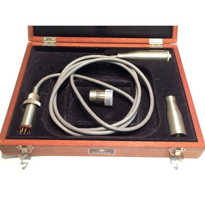 Bruel & Kjaer 2613 for Rent, Preamplifier
