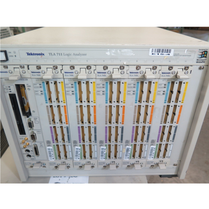 Tektronix TLA711 for Rent, Logic Analyzer Mainframe with Benchtop Controller Module
