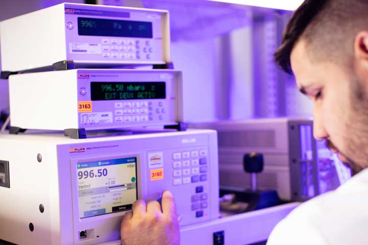 Pressure & Vacuum Standards